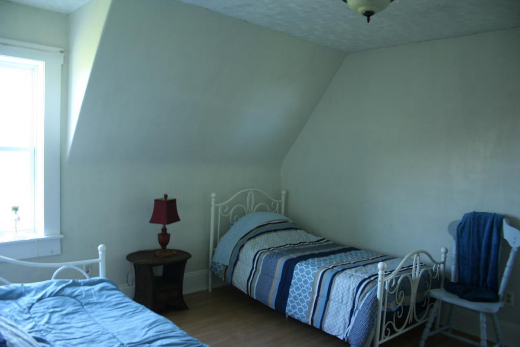 Lovely Green Gable Home Miscouche Esterno foto